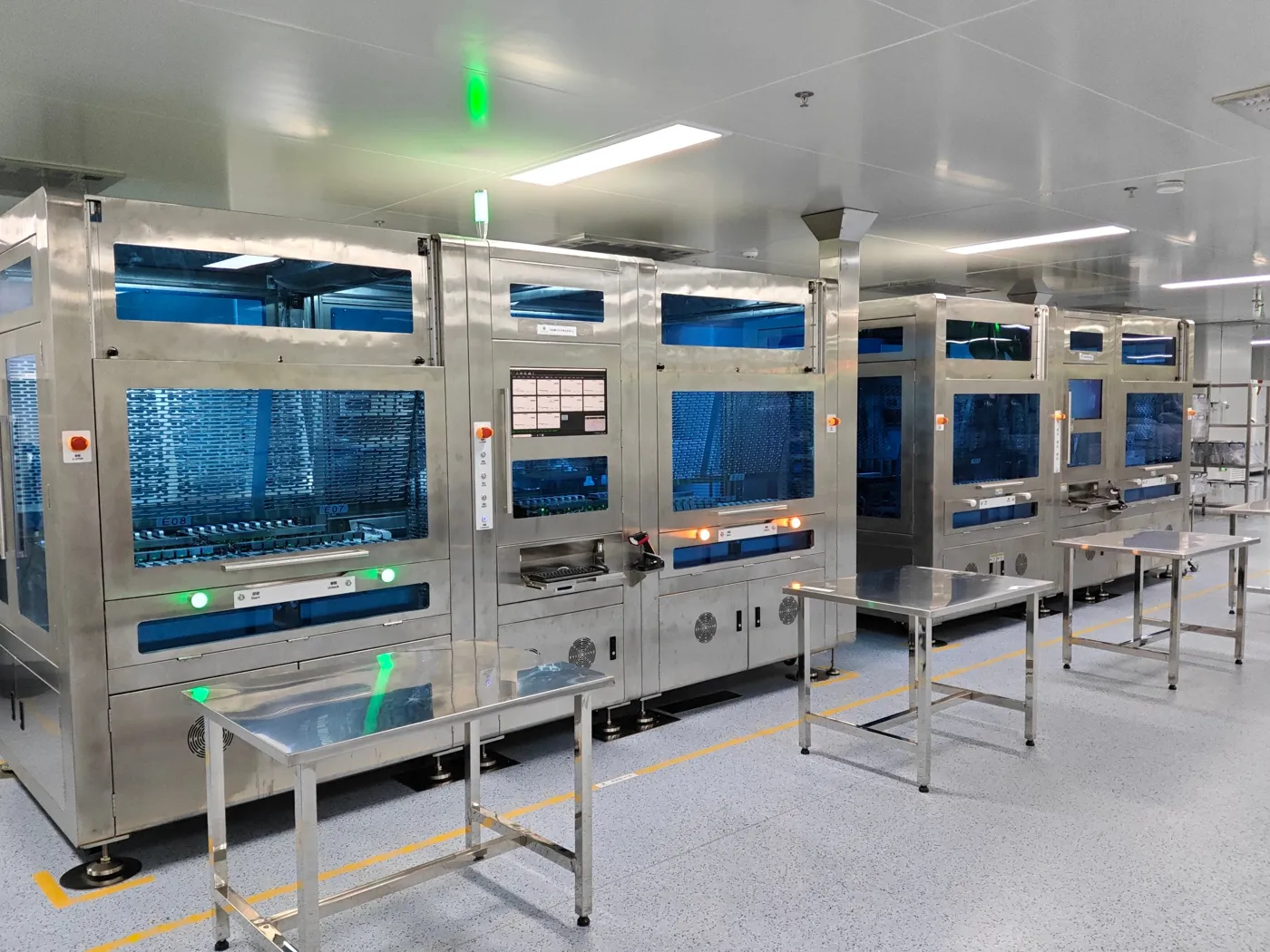 Automated production lines delivered by the VastSun core team, at a customer cleanroom